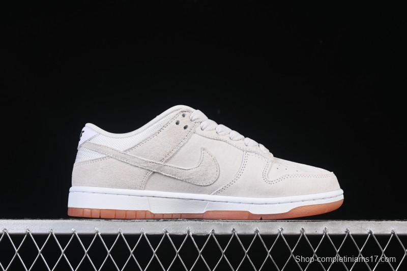 Nike SB Dunk Low Pro B Skate Shoes in Pale Ivory - HJ0367-100