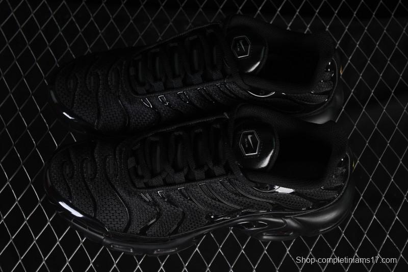 Nike Air Max Plus Retro Running Shoes with Air Cushion Technology - 604133-050