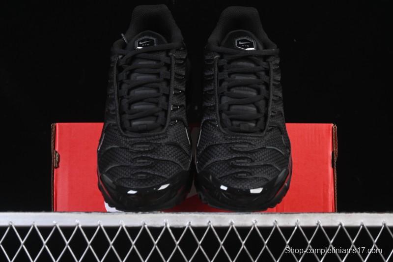 Nike Air Max Plus Retro Running Shoes with Air Cushion Technology - 604133-050