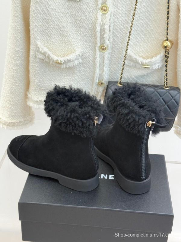 Chanel 25K Series Two-Tone CC Fur Snow Boots - KFY00300