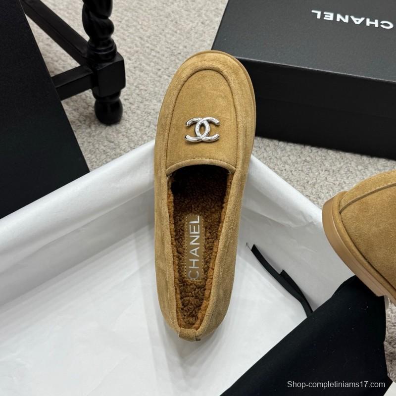 Chanel 2025 SS Teddy Fur Loafers with Double C Logo - KFY00300
