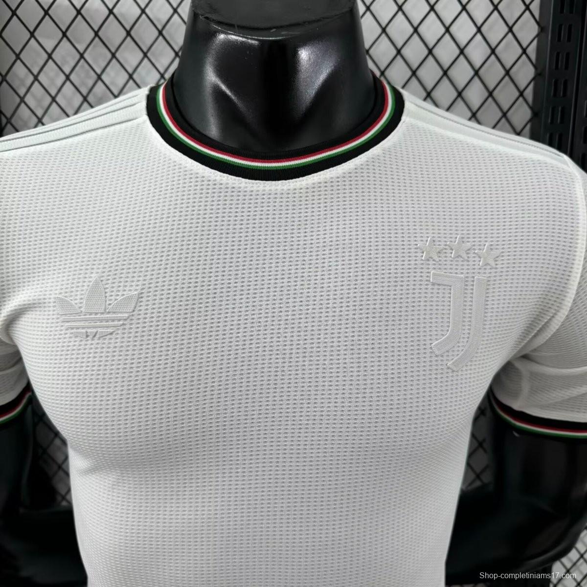 Player Version 25/26 Juventus WHITE Pre-Match Jersey